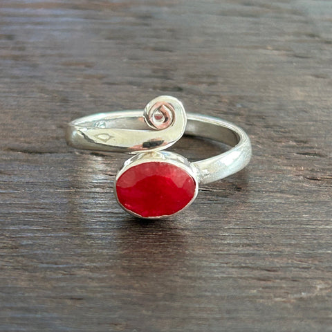 Simple Swirl Adjustable Sterling Silver Ring - Ruby colour