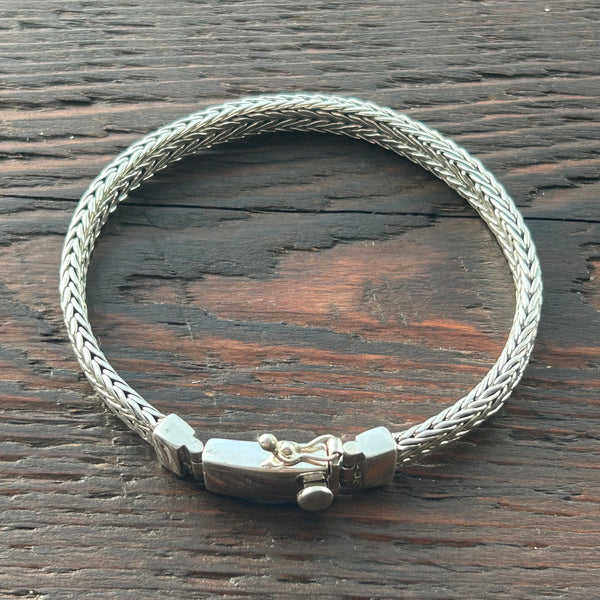 Sterling Silver 6mm Entwined V Bracelet