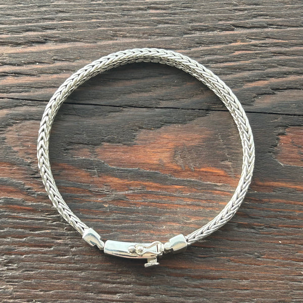 Sterling Silver 6mm Entwined V Bracelet