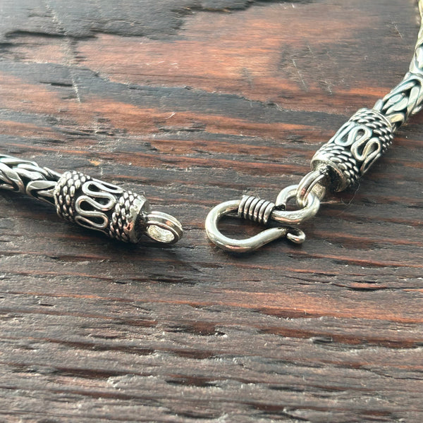 'Borobudur' Balinese Design Silver Link Bracelet