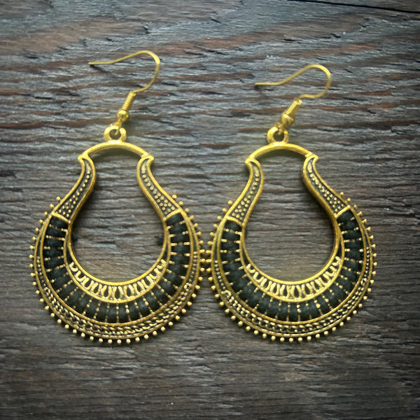 'Ethnic Vibes' Boho Horseshoe Earrings - Black