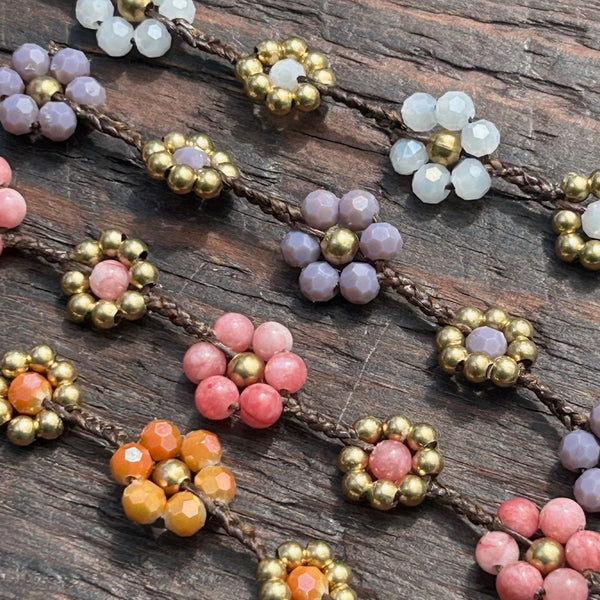 'Bead Love' Flower Design Bead Bracelet (Clear White)