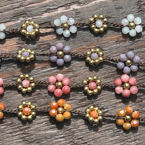'Bead Love' Flower Design Bead Bracelet (Clear White)