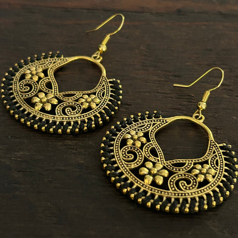 ‘Ethnic Vibes’ Round Flower Design Earrings - Black