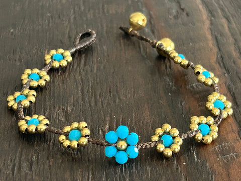 'Bead Love' Flower Design Bead Bracelet (Mid Blue)