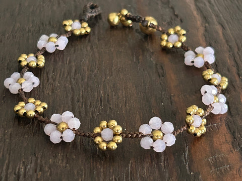 'Bead Love' Flower Design Bead Bracelet (Light Pink)