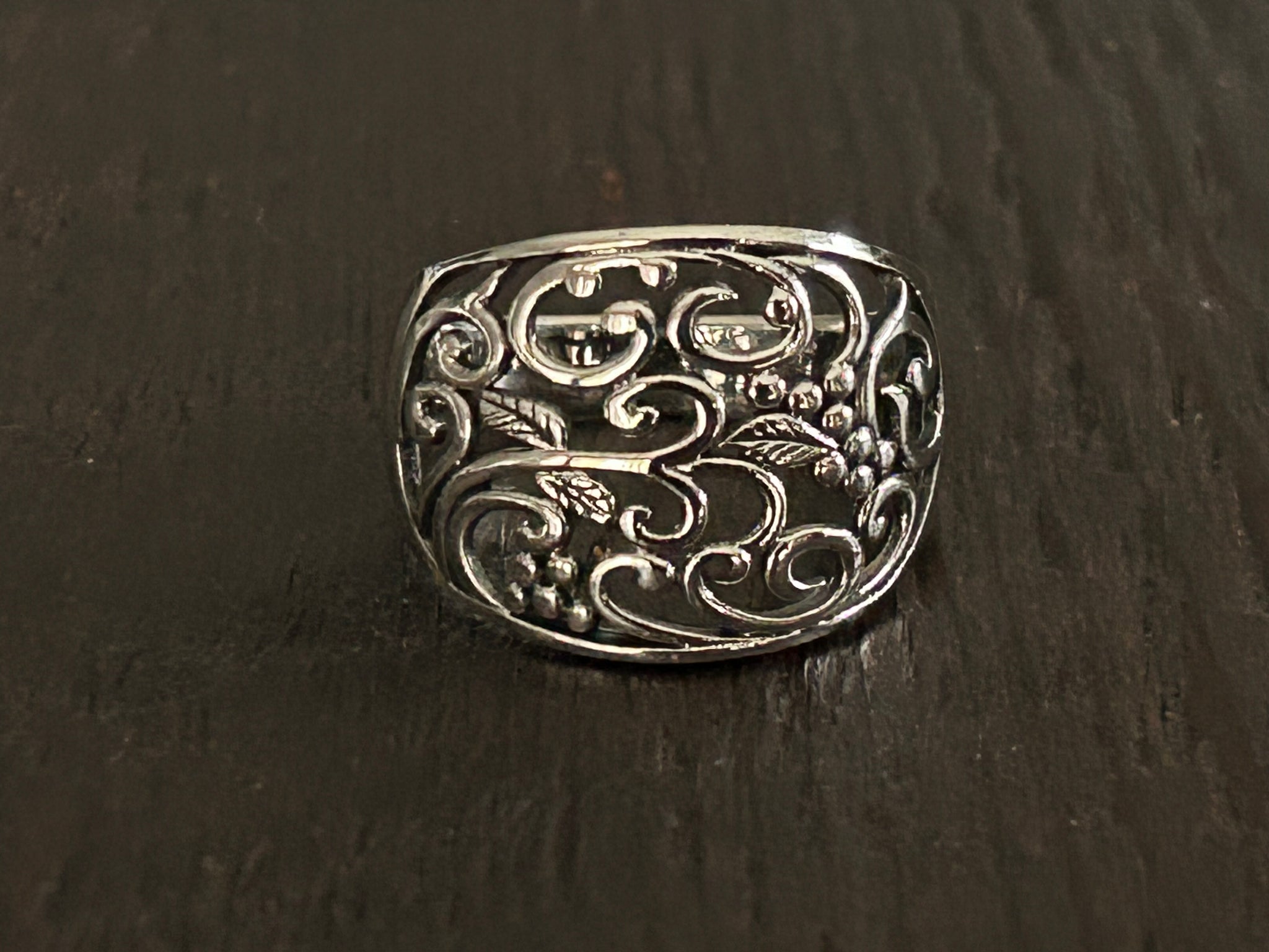 Swirl Design Sterling Silver Ring