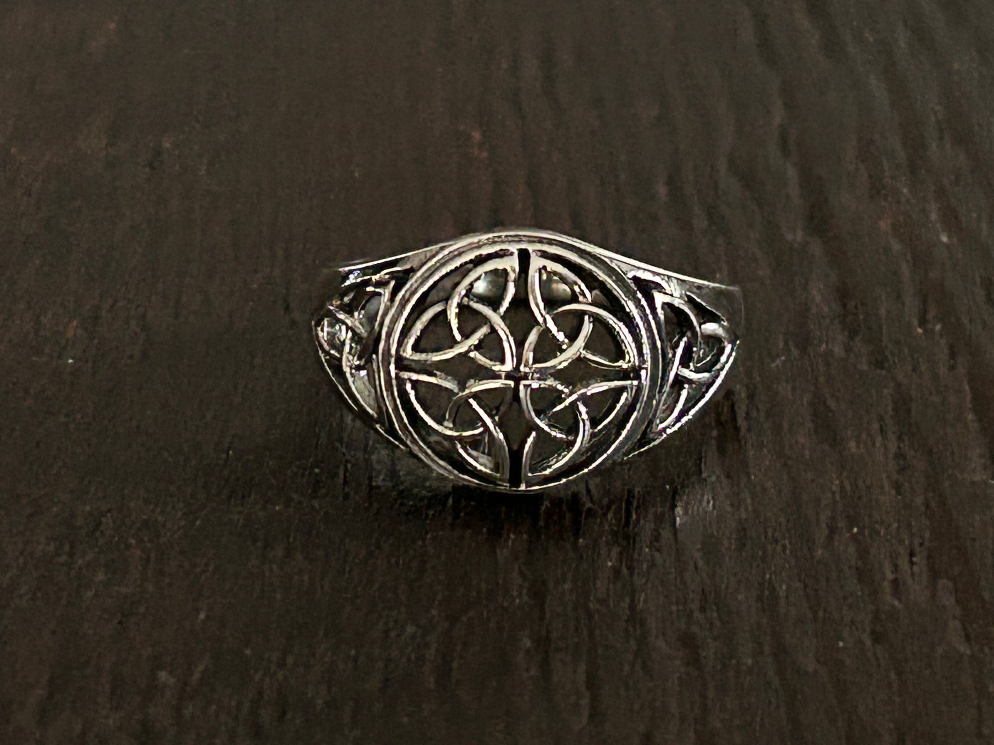 Round Celtic Design Sterling Silver Ring