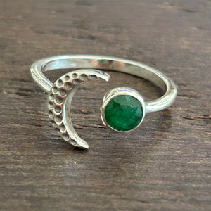 Crescent Moon Adjustable Sterling Silver Ring - Emerald colour