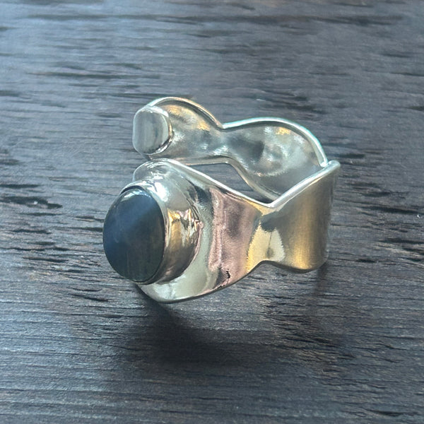 Stylish Adjustable Sterling Silver Ring - Labradorite