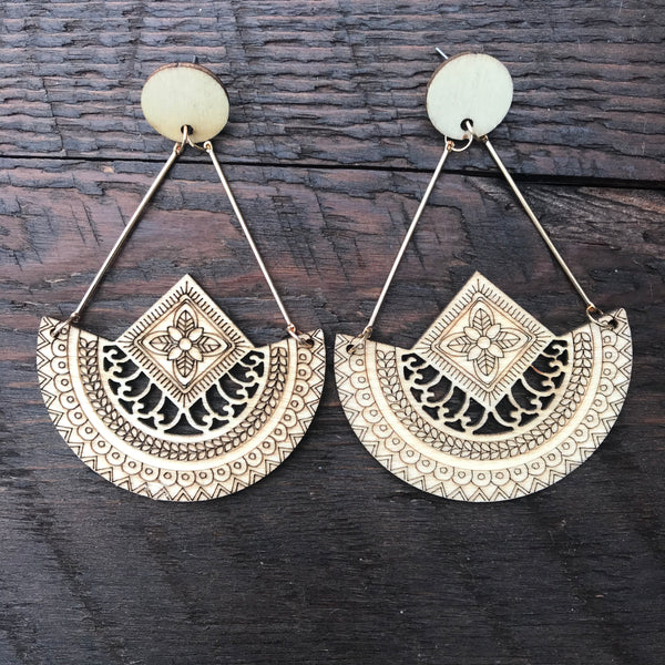 ‘El Bosque' Tribal Design Mandala Earrings (Natural)