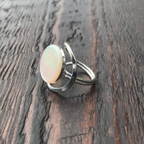 Mother of Pearl Abstract Setting Sterling Silver Ring