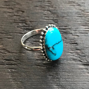 'White Isle' Oval Blue Turquoise Embellished Sterling Silver Ring