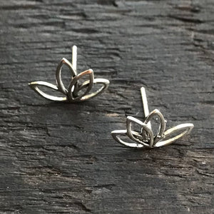 Sterling Silver 'Flower' Stud Earrings