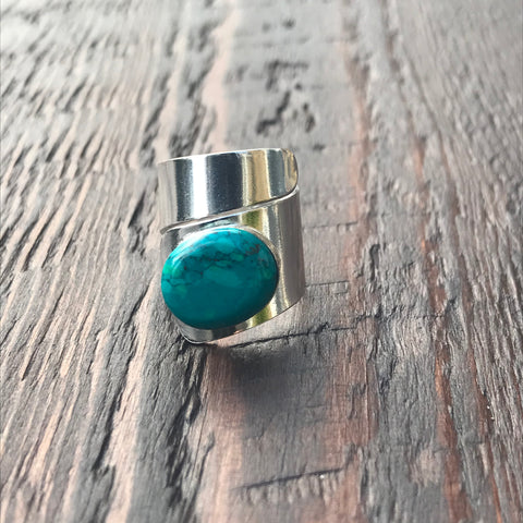 Natural Turquoise Twist Design Sterling Silver Ring