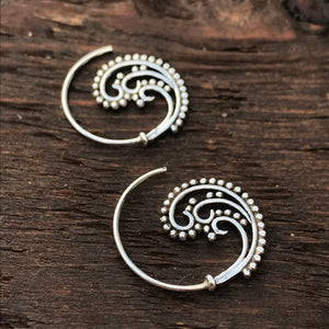 Sterling Silver 'Ethnic Wave Bead' Design Spiral Hoop Earrings