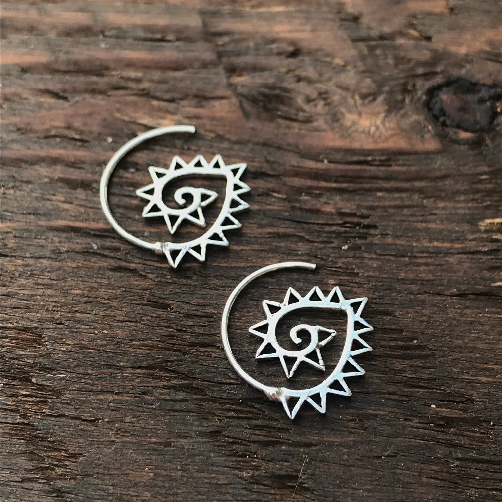 925 Sterling Silver 'Tribal Heart' Design Spiral Hoop Earrings