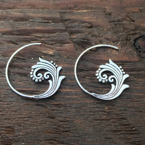 Sterling Silver 'Intricate Wave' Design Spiral Hoop Earrings