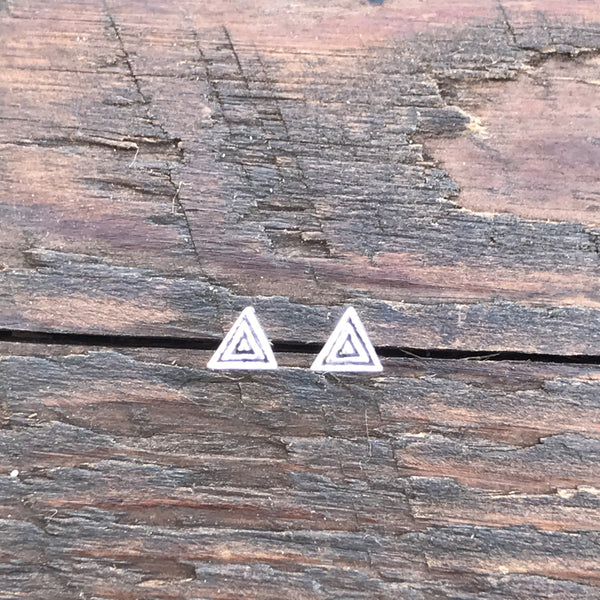 Sterling Silver 'Etched Triangle' Design Stud Earrings