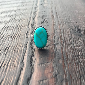 'White Isle' Oval Green Turquoise Sterling Silver Ring With Ethnic Bead - Adjustable