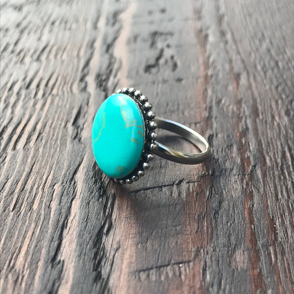 'White Isle' Round Green Turquoise Sterling Silver Ring With Ethnic Bead - Adjustable