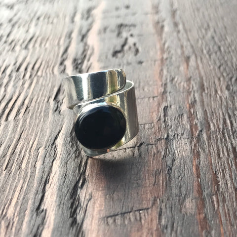 Black Adorned Twist Design Sterling Silver Ring