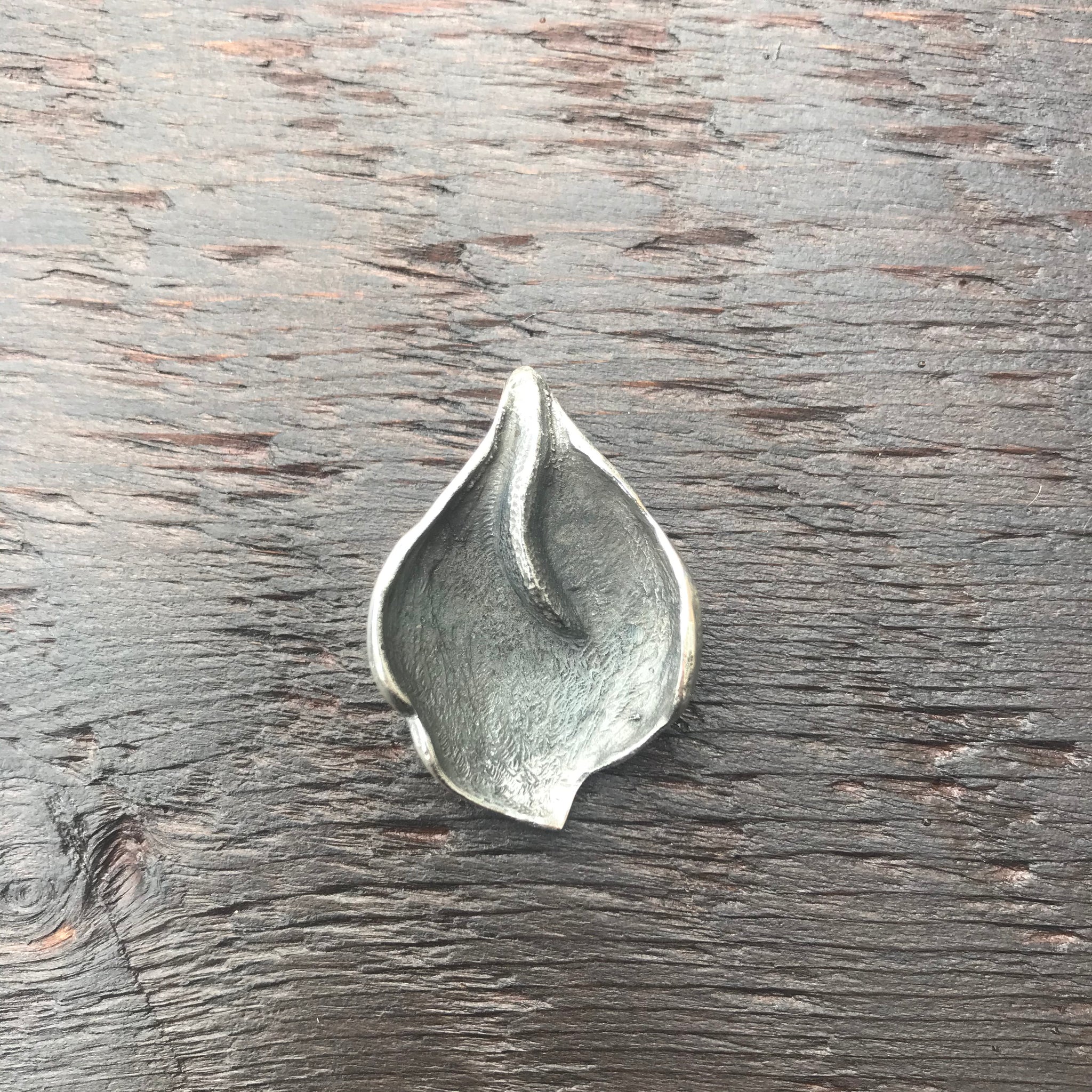 'Luna' Leaf Design Textured Sterling Silver Pendant