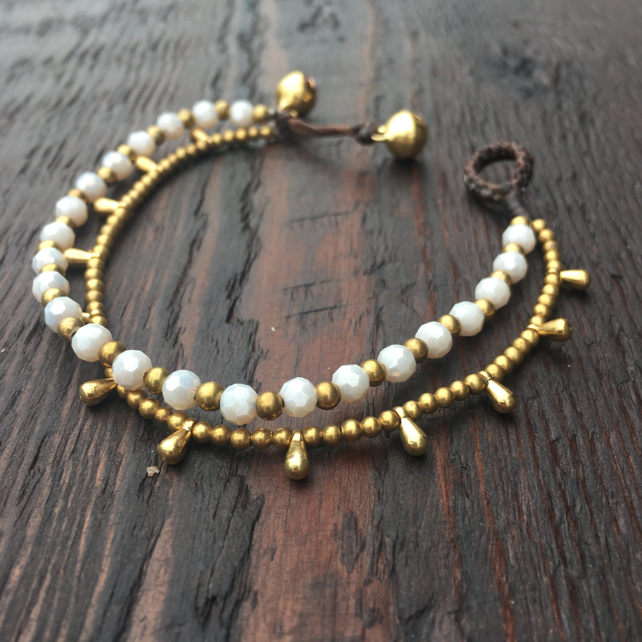 'Bead Love' Bead Bracelet with Teardrops (White)